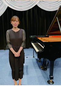 片野美里_CMYK.jpgのサムネイル画像